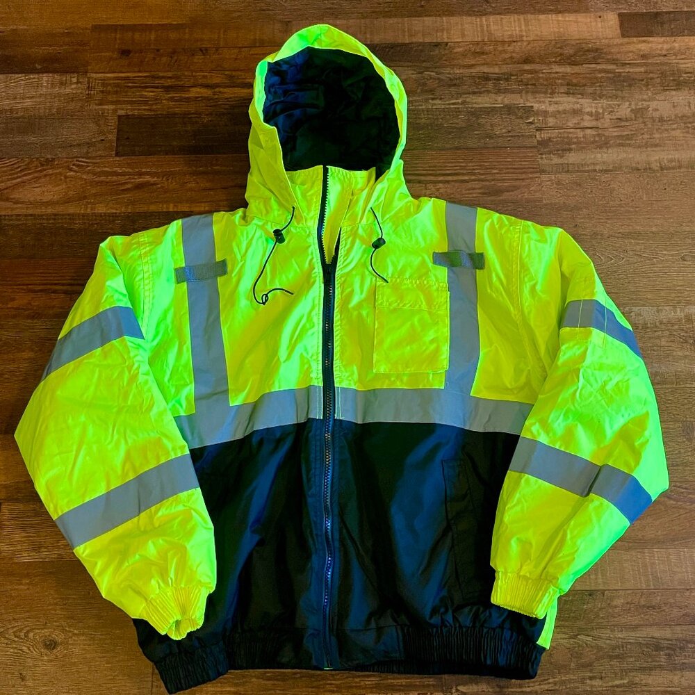 BODY GUARD INSULATED HI VISIBILITY REFLECTIVE  JACKET  CLASS 3  TYPE R - SIZE XL - Picture 2 of 16